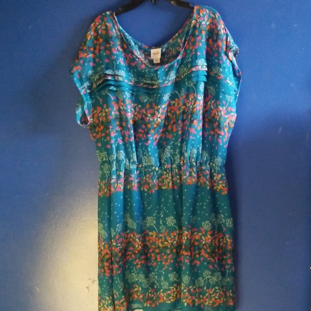 Cute Blouse with Undershirt Included